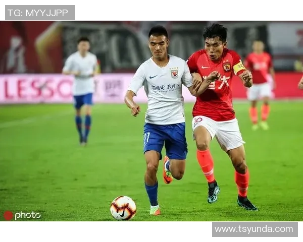 鲁能与恒大精彩对决视频回放全程回顾及精彩瞬间分析